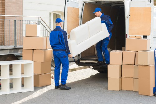Organised mobile storage unit serving Crouchend customers