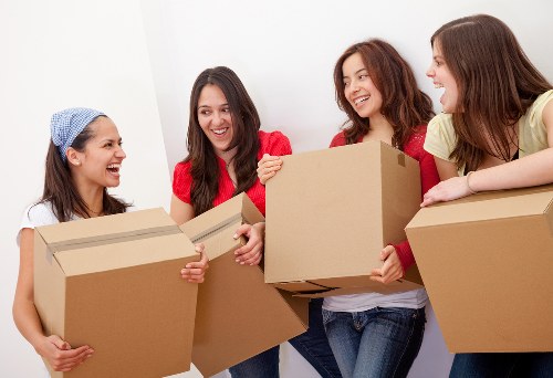 Local flat move with small removals service in Crouchend